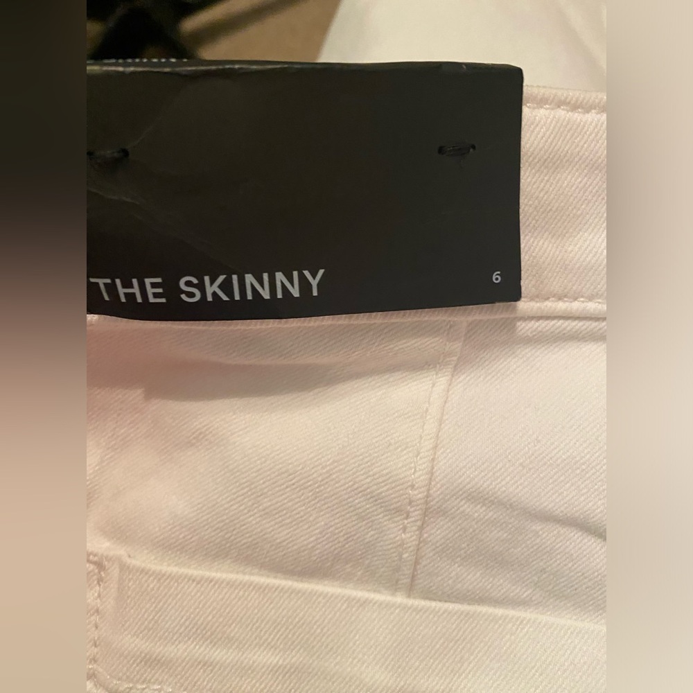 NWT - Ann Taylor White Skinny Jeans with Sailor Buttons - Sz 6 - Picture 6 of 9